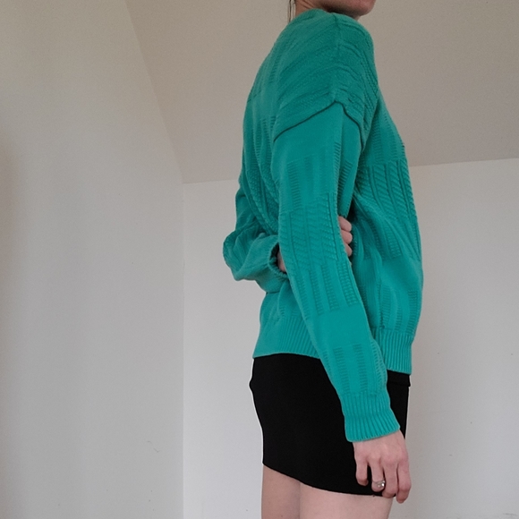 VINTAGE - LACOSTE SWEATER - Picture 2 of 11